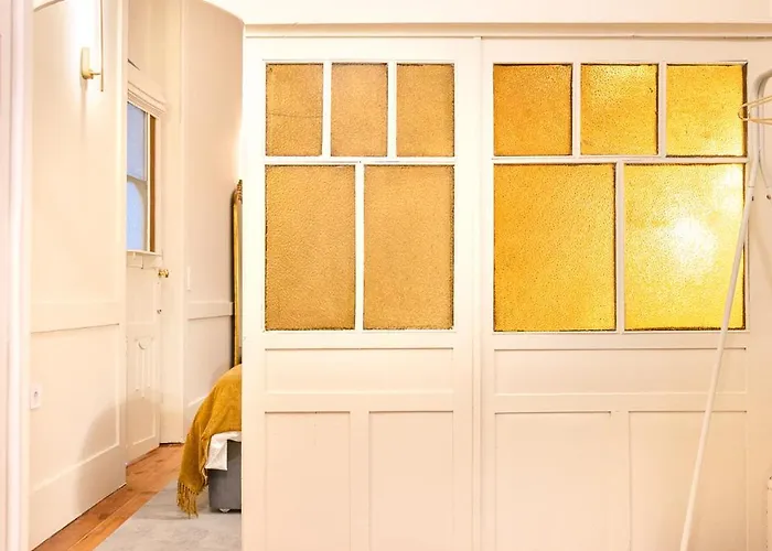 42 2 F Historical At Cardosas Block Порту