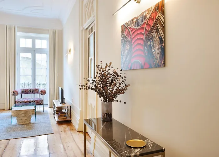 42 2 F Historical At Cardosas Block Apartment *