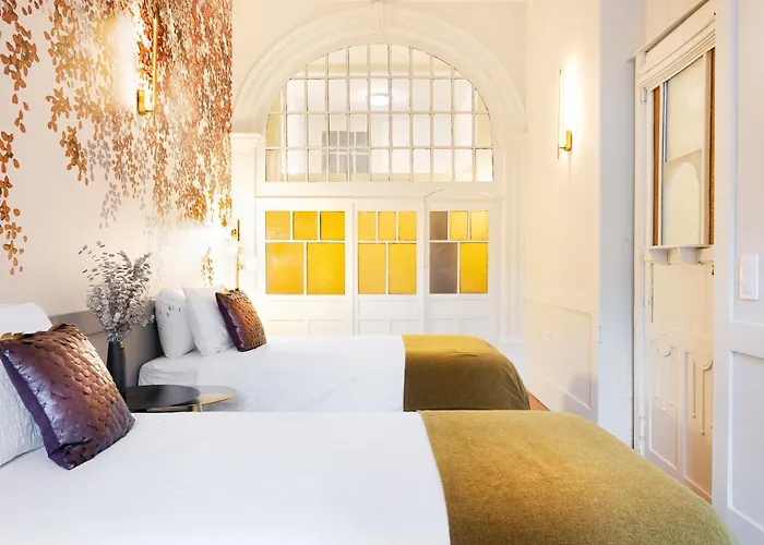 42 2 F Historical At Cardosas Block Apartment Porto