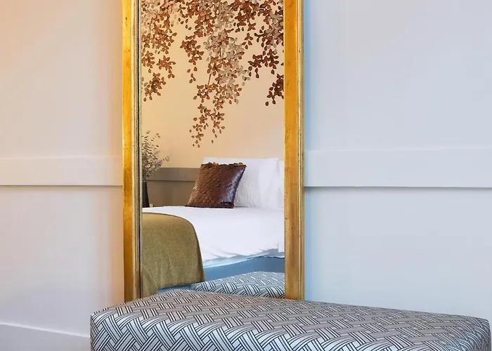 Apartment 42 2 F Historical At Cardosas Block *