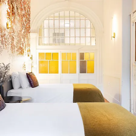 42 2 F Historical At Cardosas Block Apartment Porto