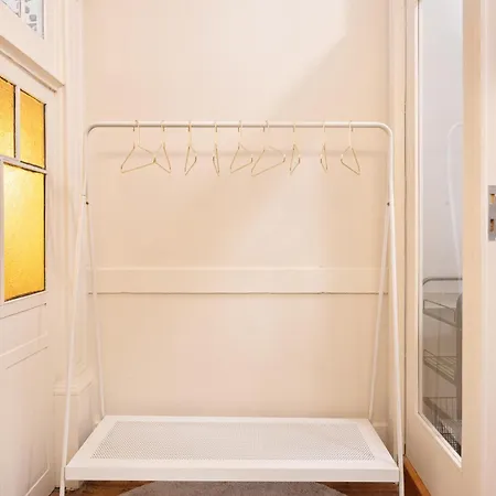 Stylish 2br In Cardosas - - 2f