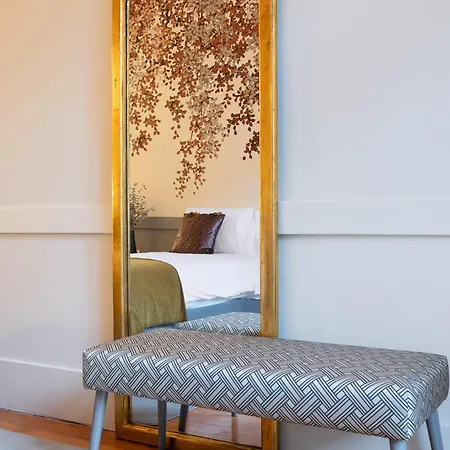 아파트 42 2 F Historical At Cardosas Block *